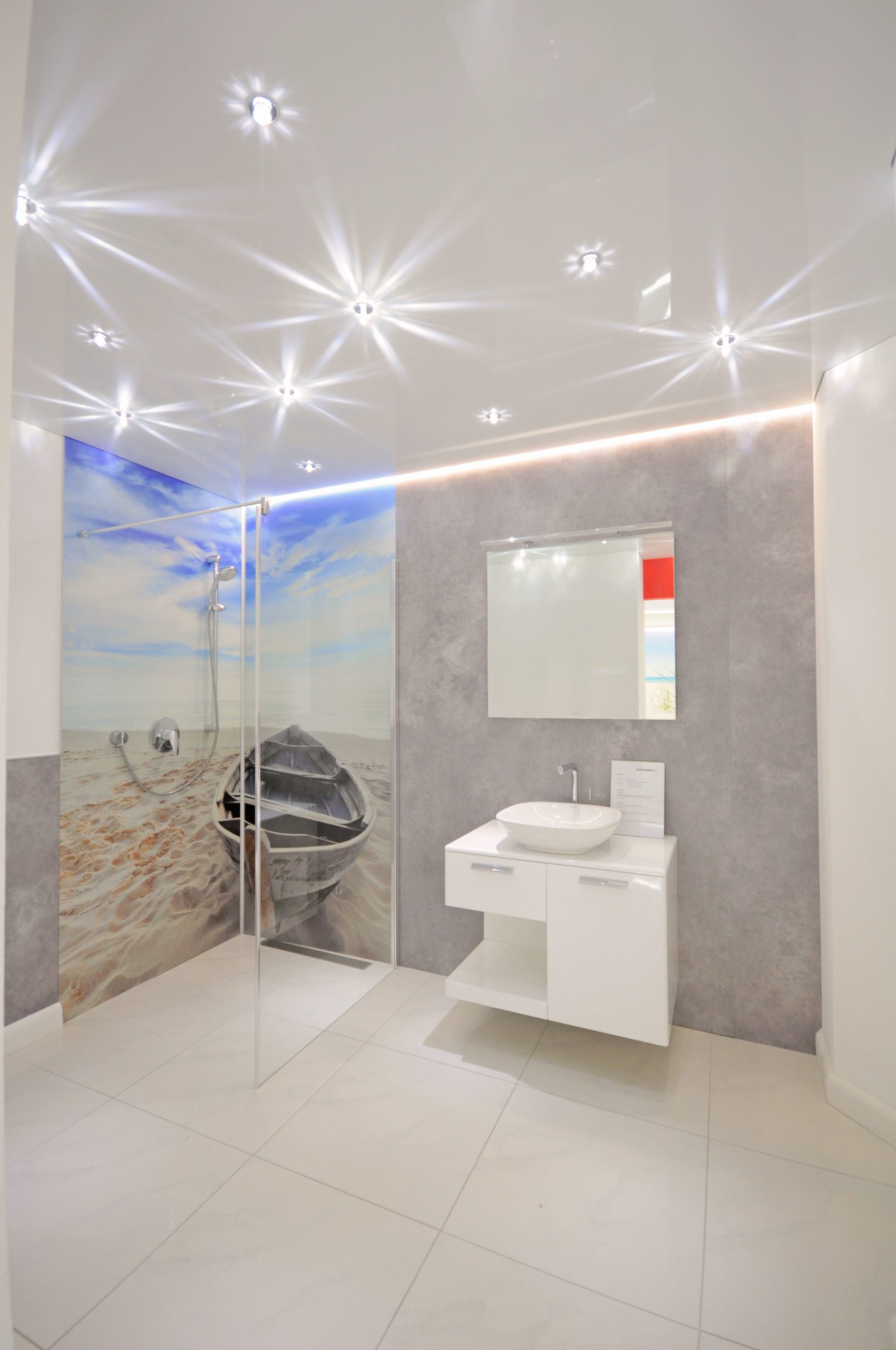 Lichtdecke im Schlafzimmer mit dimmbarer LED-Beleuchtung